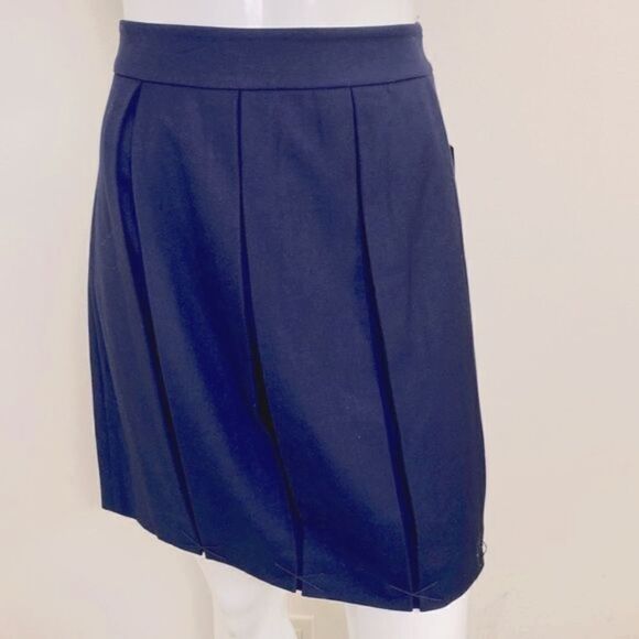 Tommy Hilfiger  Skirt Navy Blue Pleated Preppy Side Button Closure Size 4 - Picture 1 of 7